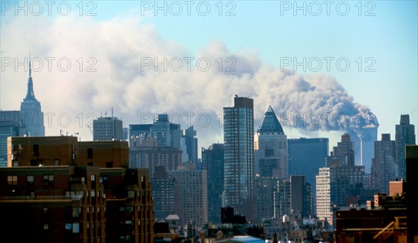 Colour photograph of the Manhattan skyline following the terrorist attacks on the World Trade Centre