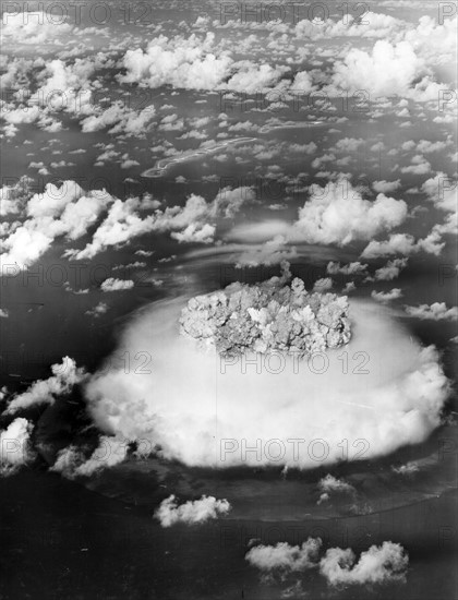 Photograph of a mushroom cloud during Operation Crossroads