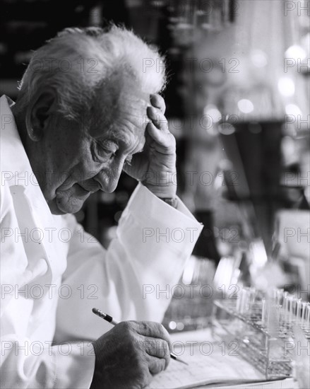 Colour photograph of Albert Szent-Gyorgyi