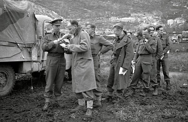 Photograph of New Zealand Soldiers on Cassion Front 1944