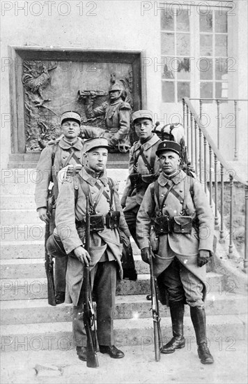 French Foreign legion soldiers in Algeria 1910