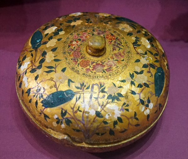 18th century, Mughal Powder bowl from Kashmir, India