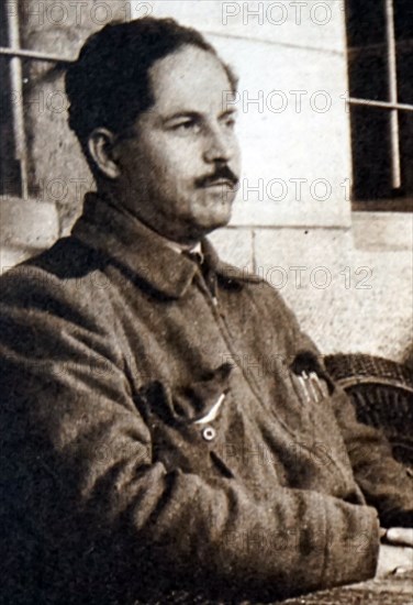 Photograph of Abd al-Qadir al-Husayni