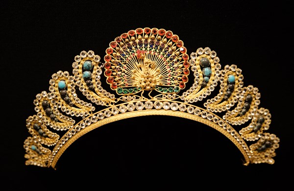 Decorative hair comb made from gold metal from Italy