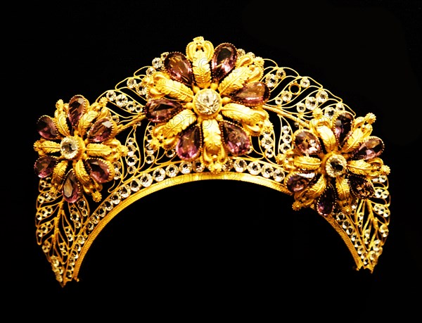 Decorative hair comb made from gold metal from Italy