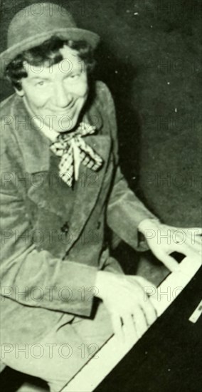 Photographic portrait of Harpo Marx