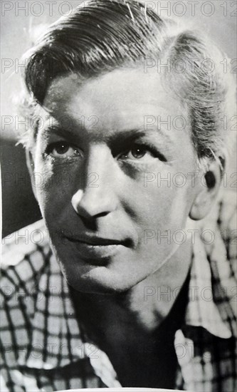 Photographic portrait of Terence Longdon