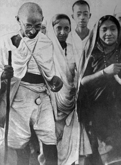 Mahatma Gandhi with Sarojini Naidu, 1931
