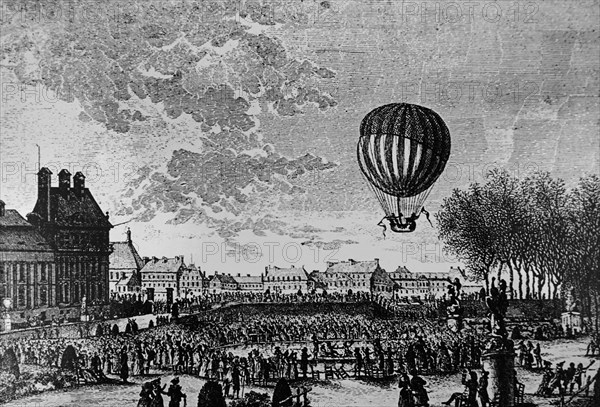 Crowds gathered, in the Champs de Mars, to watch the release of the first successful hydrogen filled balloon