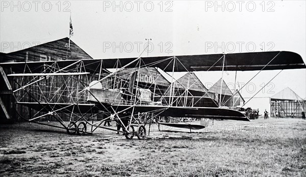 Photograph of Maurice Farman's biplane