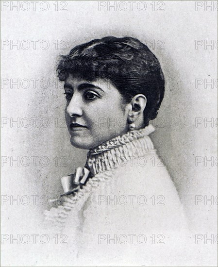 Photographic portrait of Adelina Patti