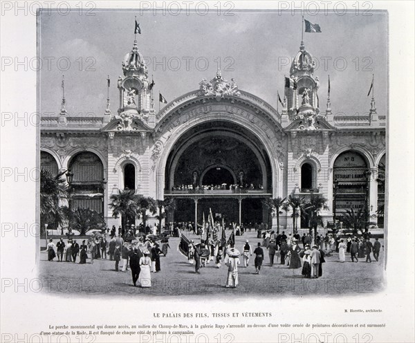 Photograph taken during the Exposition Universelle (World Fair) Paris, 1900