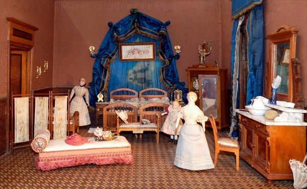 The Drew House 1860's. three-storey dolls house