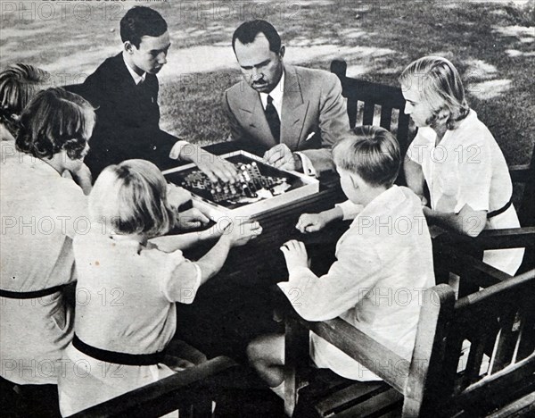 Prince Félix of Luxembourg, husband of Charlotte, Grand Duchess of Luxembourg with his children, in exile during World War II