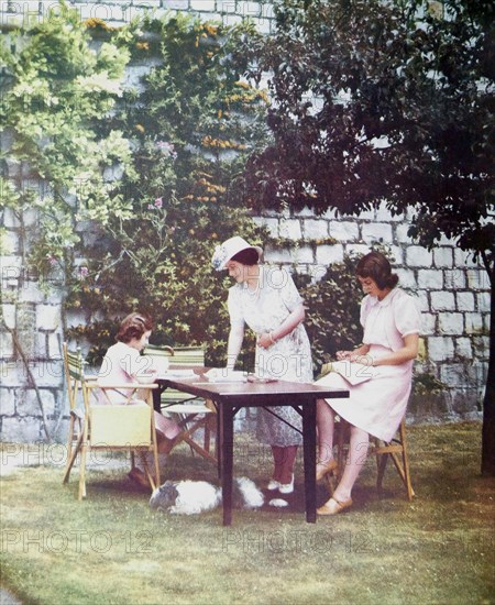 Queen Elizabeth with daughters, Margaret and Elizabeth (later Queen Elizabeth II), in 1940
