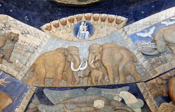 Painted ornamental works of large animals