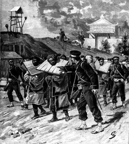 Guerre Sino-japonaise, un convoi de prisonniers chinois conduit par les soldats japonais après la bataille de Ping-Yank