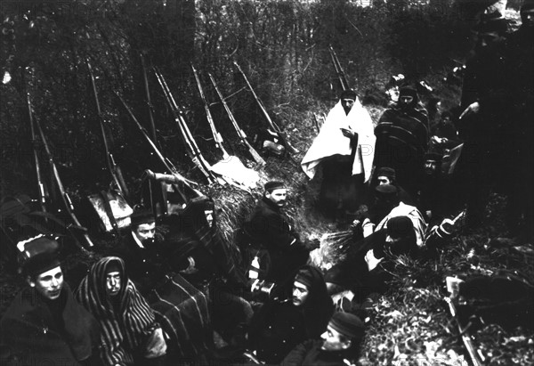 At Ypres, a trench on the front: the 7th line at rest