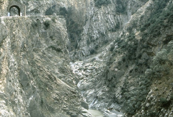 Gorges de Kherrata (Lieu du massacre du 8 mai 1945)