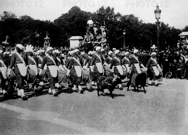 Le défilé de la victoire à Paris, 1945