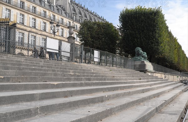 Escalier des Feuillants. Paris Tuileries