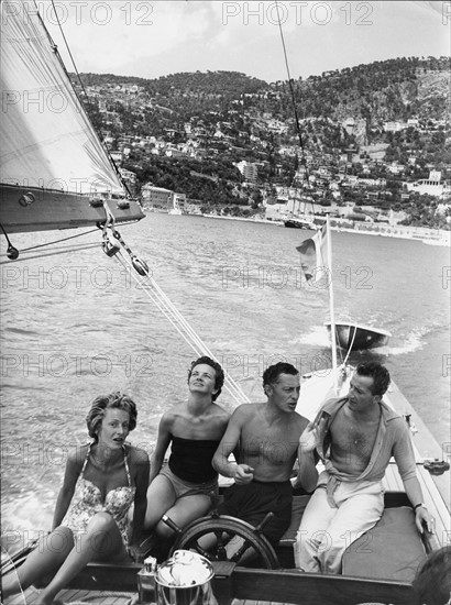 Gianni Agnelli on board the Tomahawk, his first yacht, July 1957