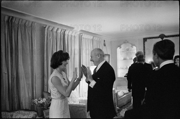 Jackie Kennedy and Cecil Beaton. March 1962. London.