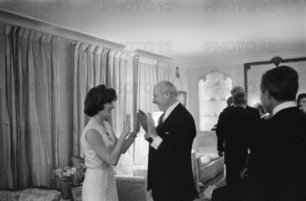 Jackie Kennedy and Cecil Beaton. March 1962. London.