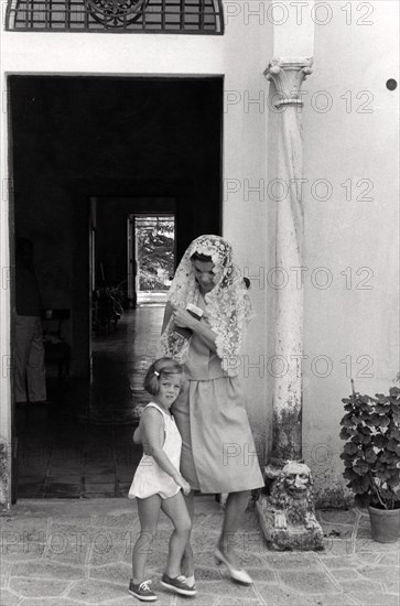 Jackie Kennedy and Caroline in Ravello