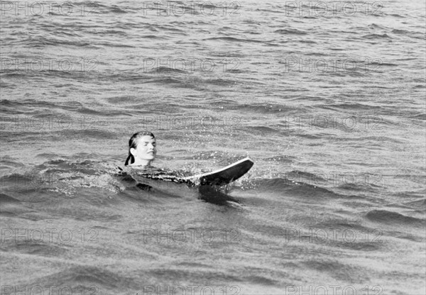 Jackie Kennedy. Eté 1962. Vacances à Ravello (Italie). Ski nautique