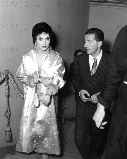 Gina Lollobrigida and Benno Graziani, 1954