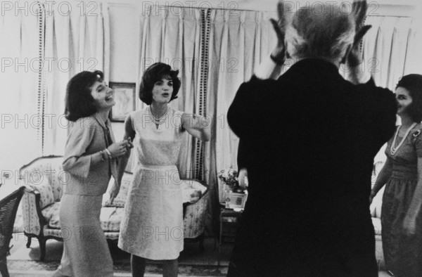 Lee Radziwill and Jackie Kennedy, 1962