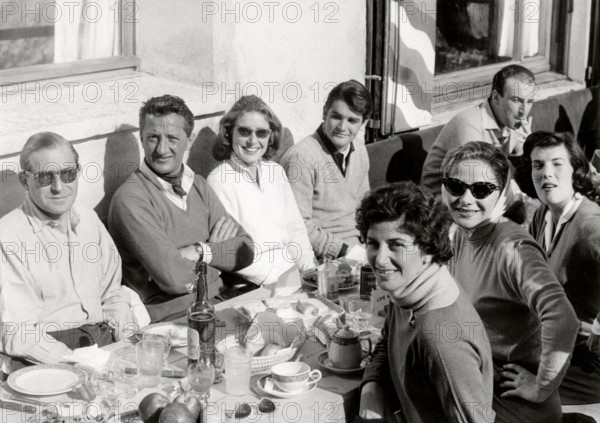 Déjeuner au soleil avec les soeurs Livanos