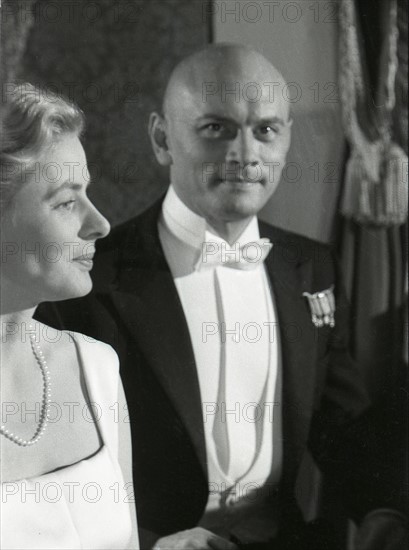Ingrid Bergman with Yul Brynner, 1956
