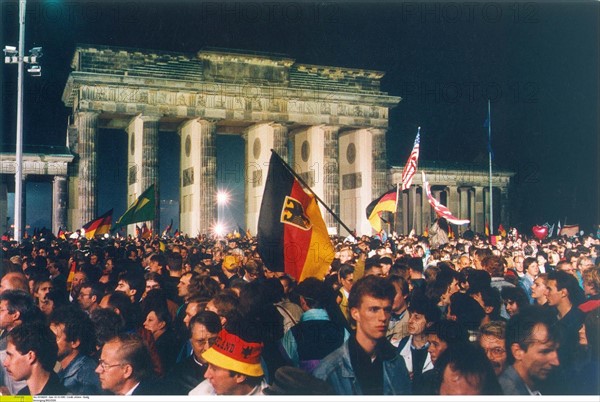 Réunification allemande, 1990