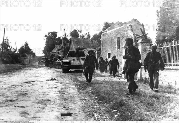 Invasion de la France par les armées SS, 1944