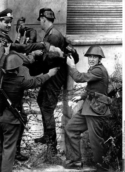 Peter Fechter abattu à Berlin, 1962