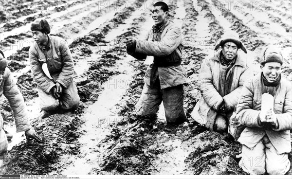 Guerre de Corée, soldats chinois faits prisonniers, 1951