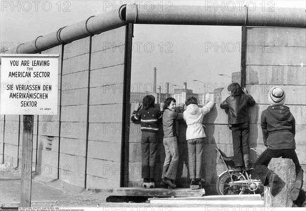 Damage to the Berlin Wall in Berlin, 1974
