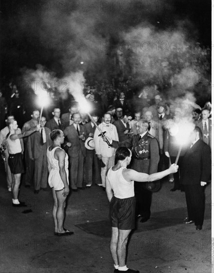 Premier relai de la torche olympique à Berlin, 1936