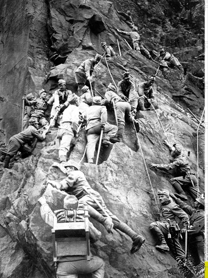 Soldats autrichiens dans les Dolomites, 1915