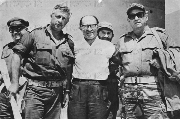 Ariel Sharon, Avraham Yoffe et Menachem Begin