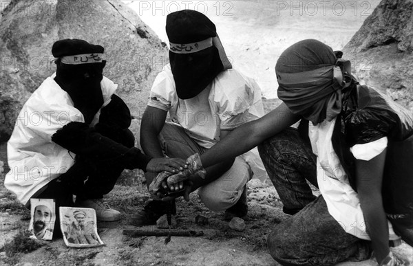 Fondamentalistes du Hamas dans un camp d'entraînement, 1991