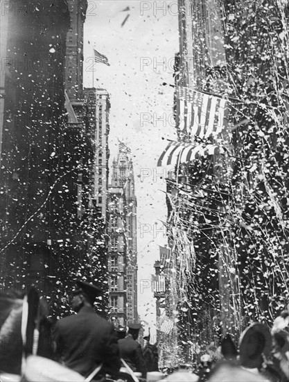 Foule acclamant Charles Lindbergh, 1927