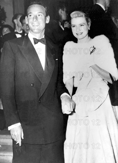 Grace Kelly in Cannes in 1955