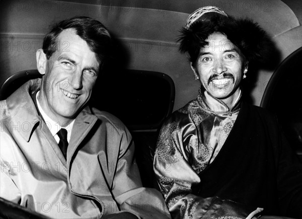 Sir Edmund Hillary et son sherpa Tensing Norgay, décembre 1960