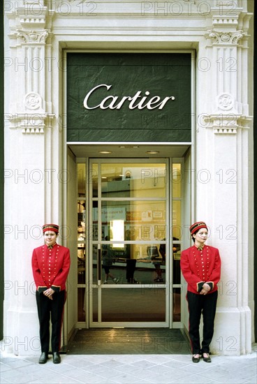 Entrée de la boutique Cartier à Vienne
