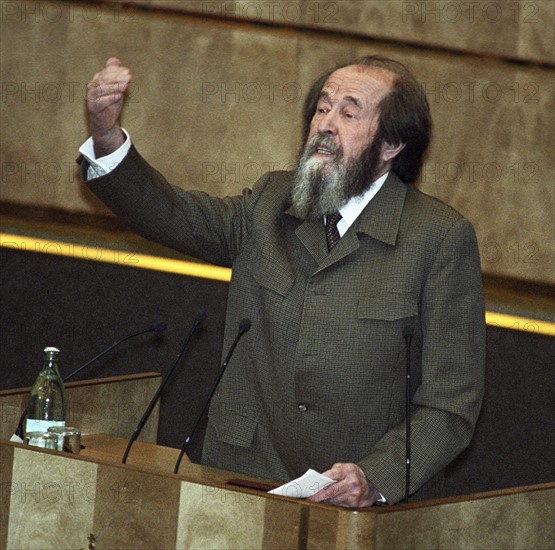 Alexandre Soljenitsyne à la tribune de la Douma, 1994