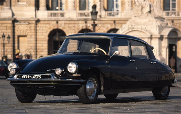 Citroen DS 19