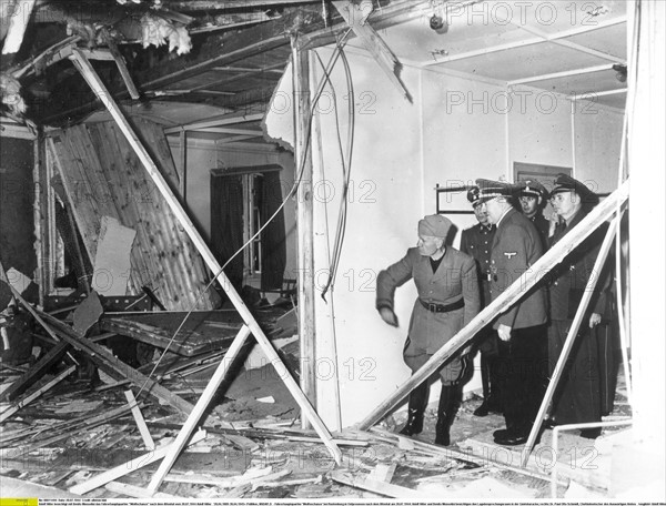Adolf Hitler et Benito Mussolini au "Wolfsschanze" après l'attentat manqué du 20 juillet